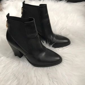 Michael kors ankle booties